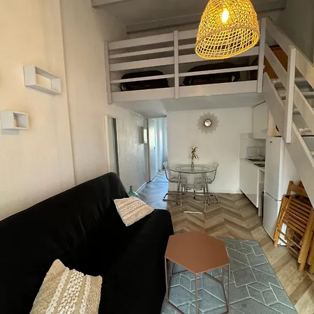 Micro-maison 100m De La Holiday home *